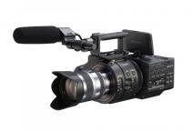 Купить Видеокамера Sony NEX-FS700RН/E Kit 18-200